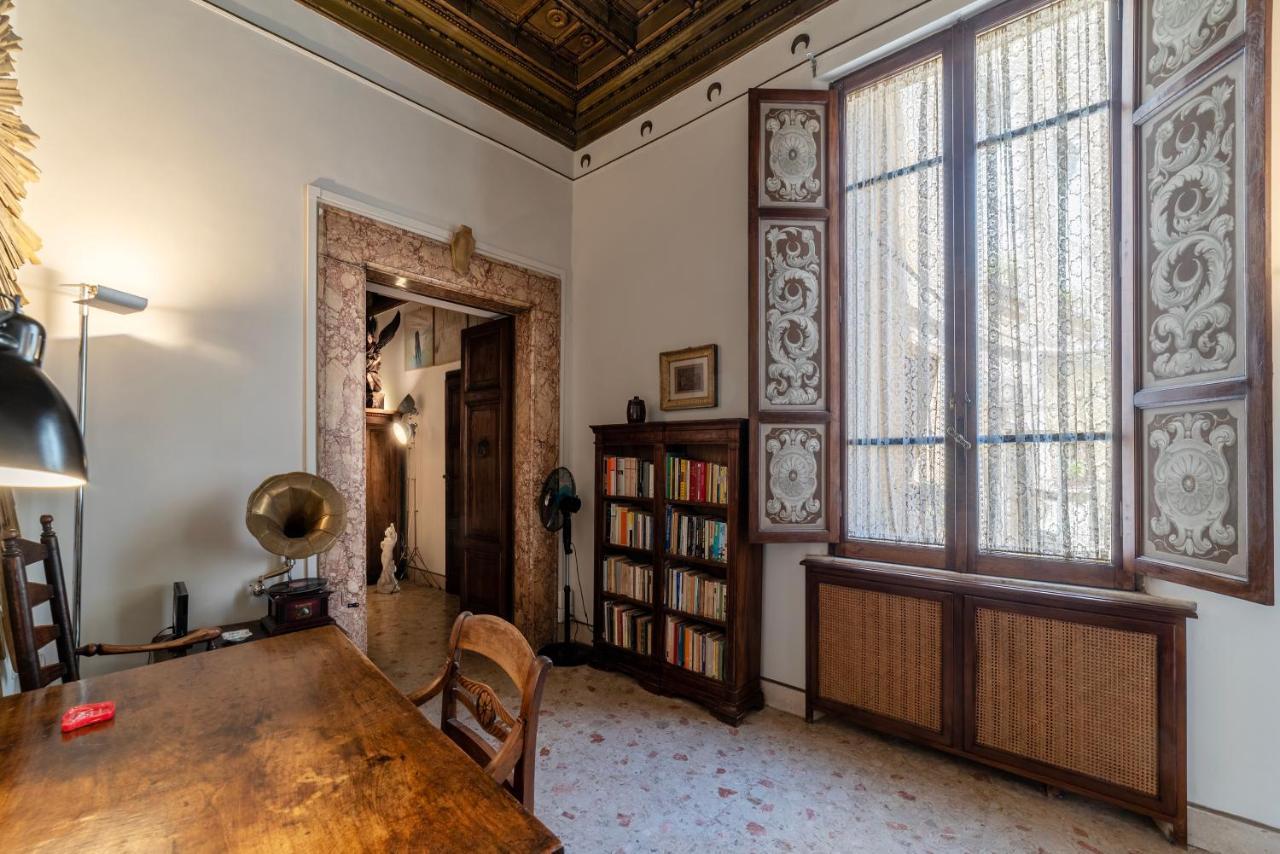 Pantheon Apartment - L'Angolo Nascosto Dei Quadri Rzym Zewnętrze zdjęcie